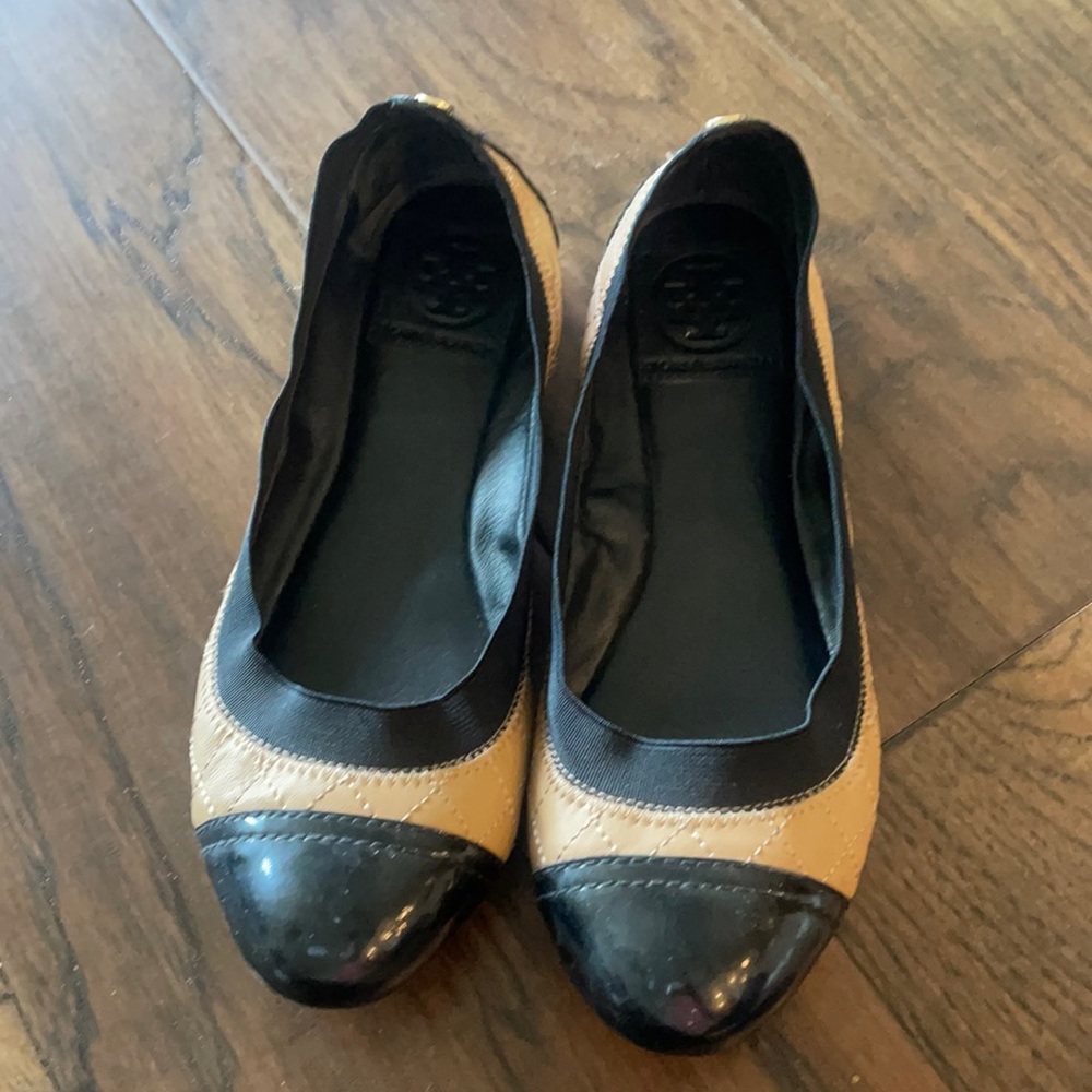 Tory Burch Bridgette Cap-Toe Ballerina Flat 6.5W